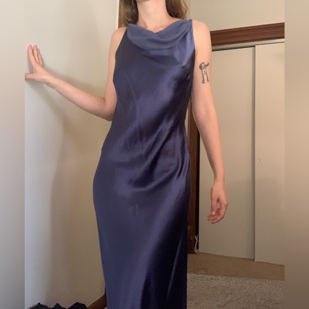 Stunning 100% silk Victoria’s Secret gown size small in a deep blue color